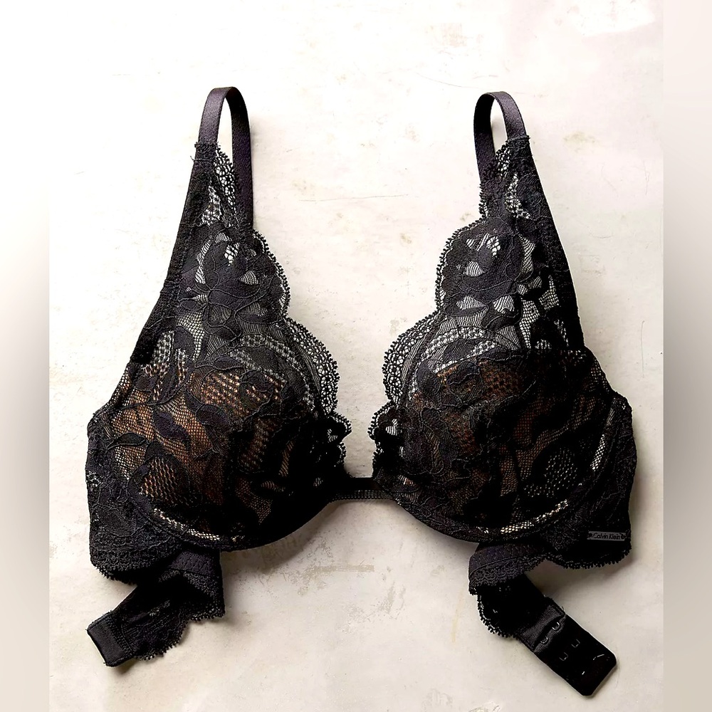 LIKE NEW Calvin Klein Grace Provocative Plunge Bra, 34B, Black